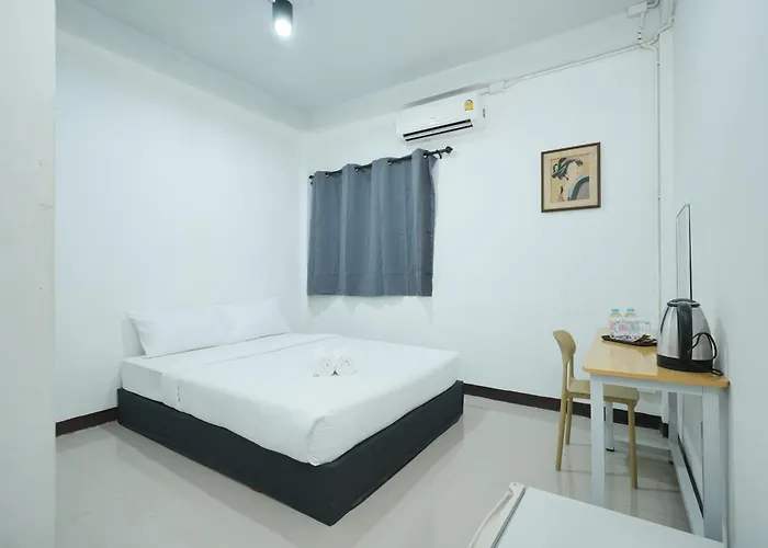 Bob House Khaosan - บ็อบเฮ้าท์ ข้าวสาร