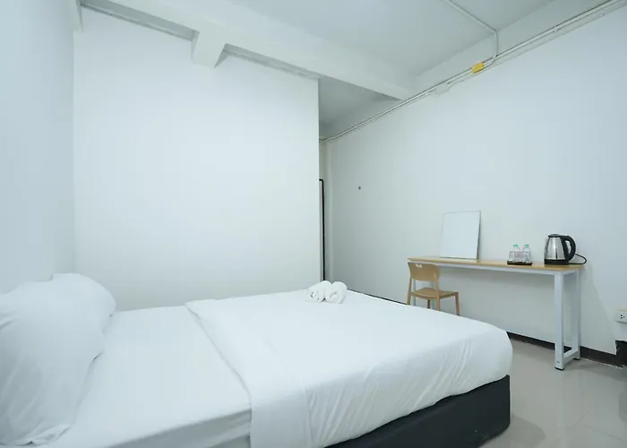 Bob House Khaosan - บ็อบเฮ้าท์ ข้าวสาร Bangkok